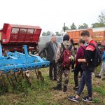 Занятия по механизации в животноводстве со студентами 2 курса проводят преподаватели Пилецкий Иван Васильевич и Истранина Жанна Аркадьевна