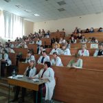 Студенты и преподаватели КрасГАУ. Лекцию читает доцент Т.В. Павлова