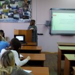 Студенты и преподаватели ВГАВМ. Лекцию читает доцент Н.М. Бабкова