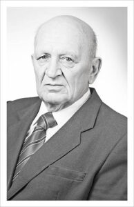 Абрамов С.С. Выпускник 1960 г. Профессор, заслуженный работник образования Республики Беларусь