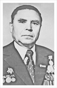 Кравцов М.В. Выпускник 1951 г. Заслуженный работник сельского хозяйства БССР