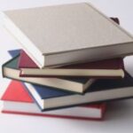 Выдача учебной литературы студентам 5 курса