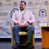 Что сложнее: поставить диагноз без слов или успеть на все экстренные вызовы?