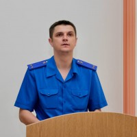 Собрание с профессорско-преподавательским составом накануне летней экзаменационной сессии на тему «Противодействие коррупции» провел следователь по особо важным делам Игорь Юрьевич Яцынович