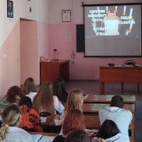Просмотр первокурсниками видеофильма   «О вреде курения»
