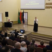 Творческий подарок от академии в День милиции