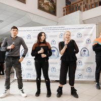 Акция «Весенние комплименты»