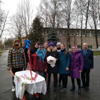 Изучаем народные традиции Обряд крещения ребенка и катание “бабули”